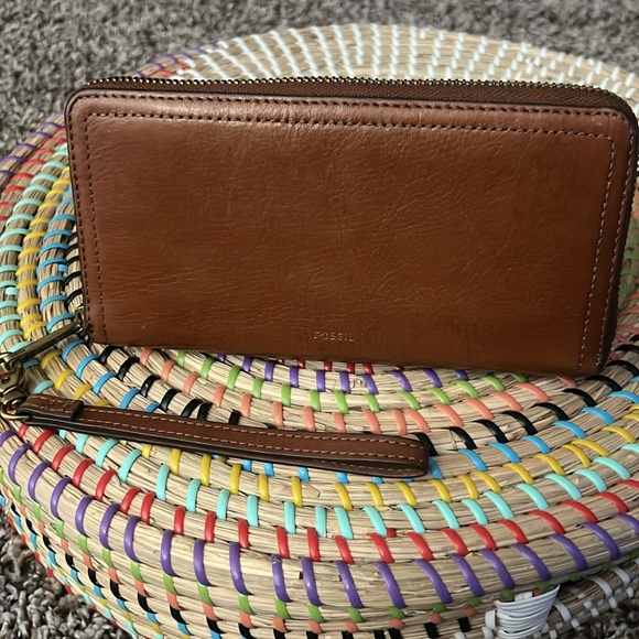 Fossil Handbags - Fossil Logan RFID Zip Around Clutch